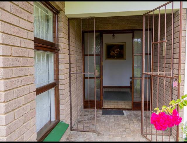 5 BEDROOM HOUSE FOR SALE IN HEATHER PARK